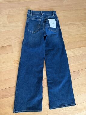 Frame Denim Wide-Leg Jeans in Fema